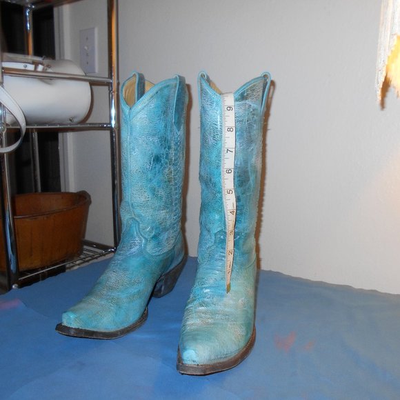 Corral Shoes - Corral Ladies Turquoise Cowboy Boots 8.5M Super Rare Find!